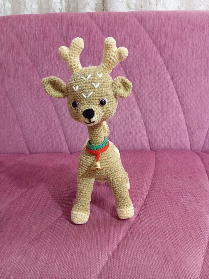 Renkli Yaka Detaylı Camel Peluş Geyik Oyuncak - Görsel 2