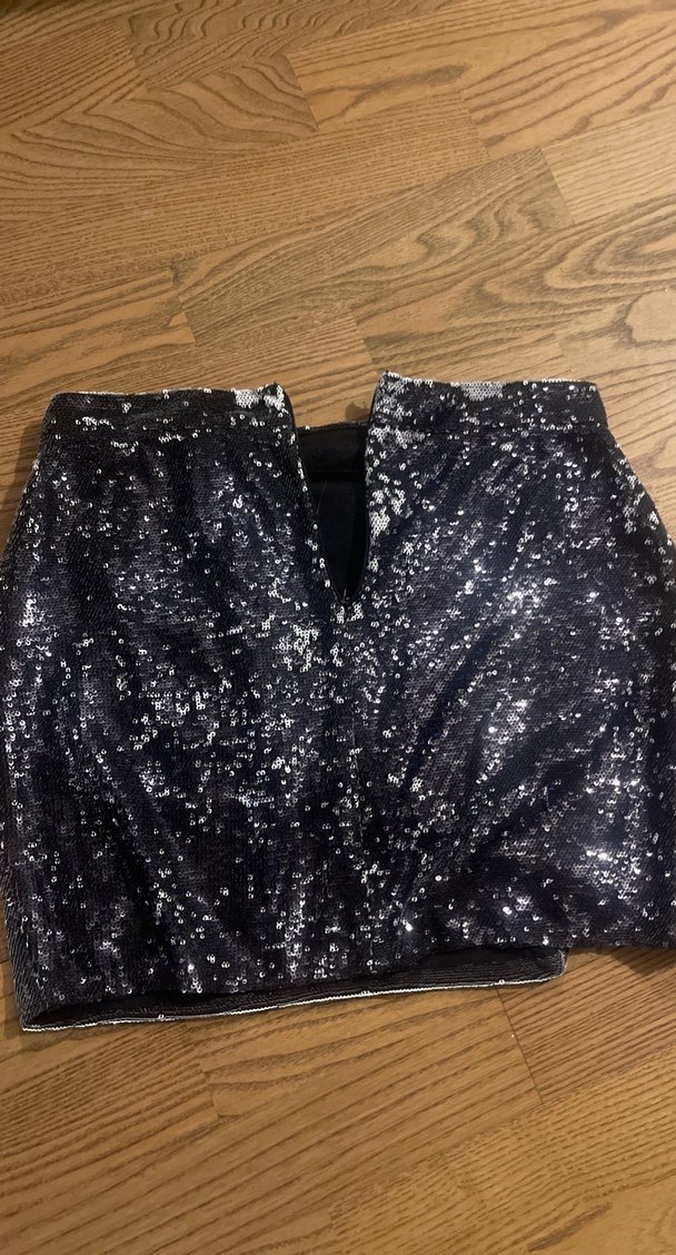 Parlak Siyah Mini Etek - Görsel 3