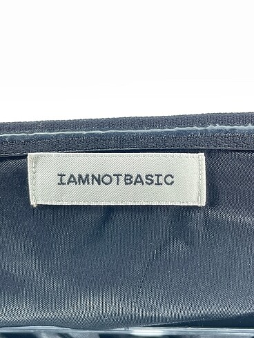 m Beden siyah Renk IAMNOTBASIC Bluz %70 İndirimli.