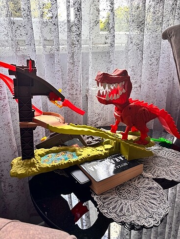 Hot Wheels Dinozor seti Hot wheels