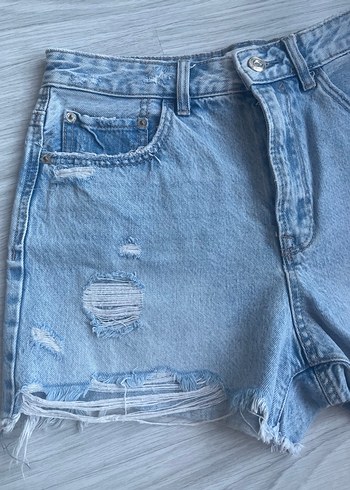 38 Beden Stradivarius mini şort