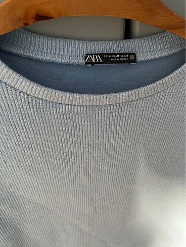 Zara Zara mavi crop kazak