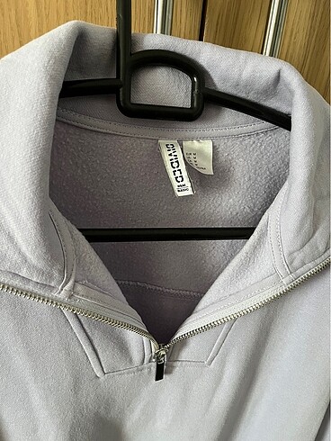 H&M H&M kısa sweatshirt