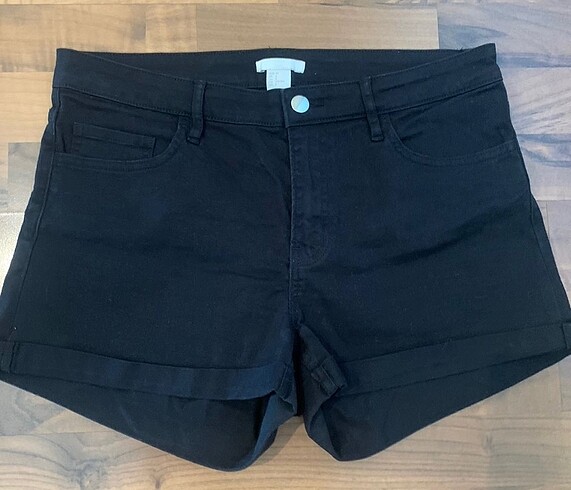 H&M mini siyah şort