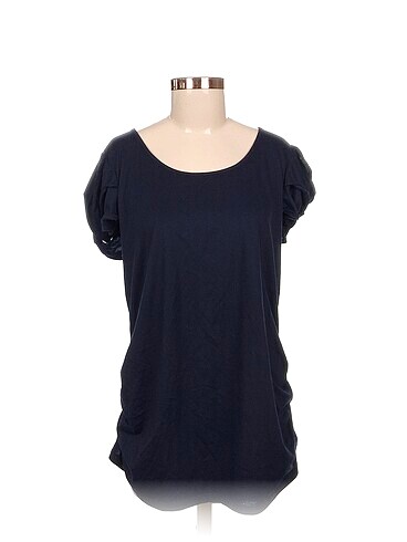 Diğer T-shirt %70 İndirimli.