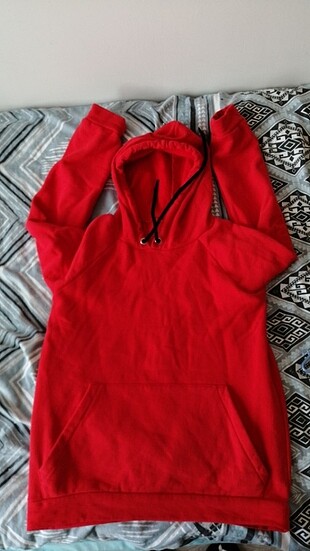 Kırmızı sweatshirt