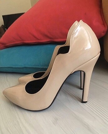 Bambi Stiletto