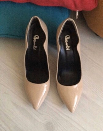 Bambi Bambi Stiletto