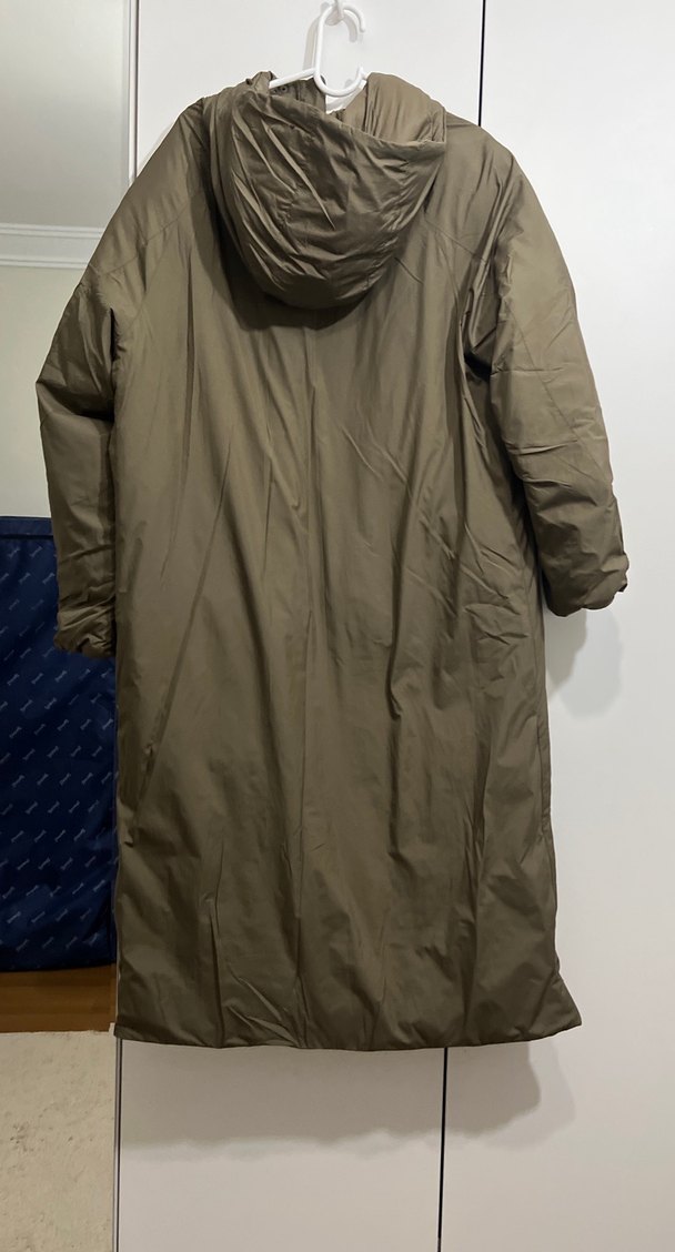 Kadın Uzun   Koyu. yeşil. Yüksek Yakalı Mont sayılır giyildi - Görsel 2