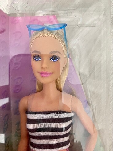Barbie Barbie 65. Yıl özel bebek koleksiyonluk