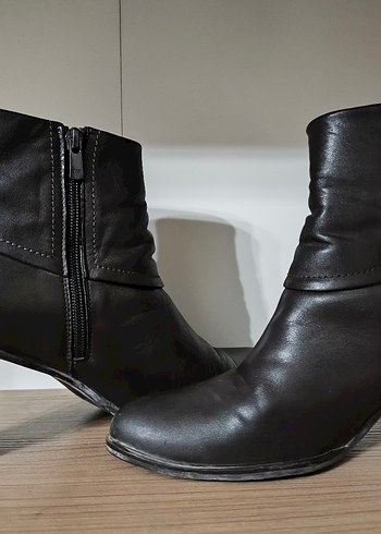 Koyu kahverengi Deri Topuklu Kadın Bot - Görsel 2