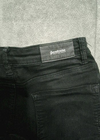 Siyah Kemer Detaylı Kadın Jean - Görsel 3