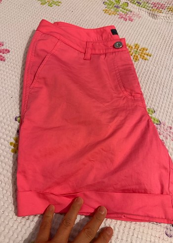 Düğmeli Pembe  şort - Görsel 4