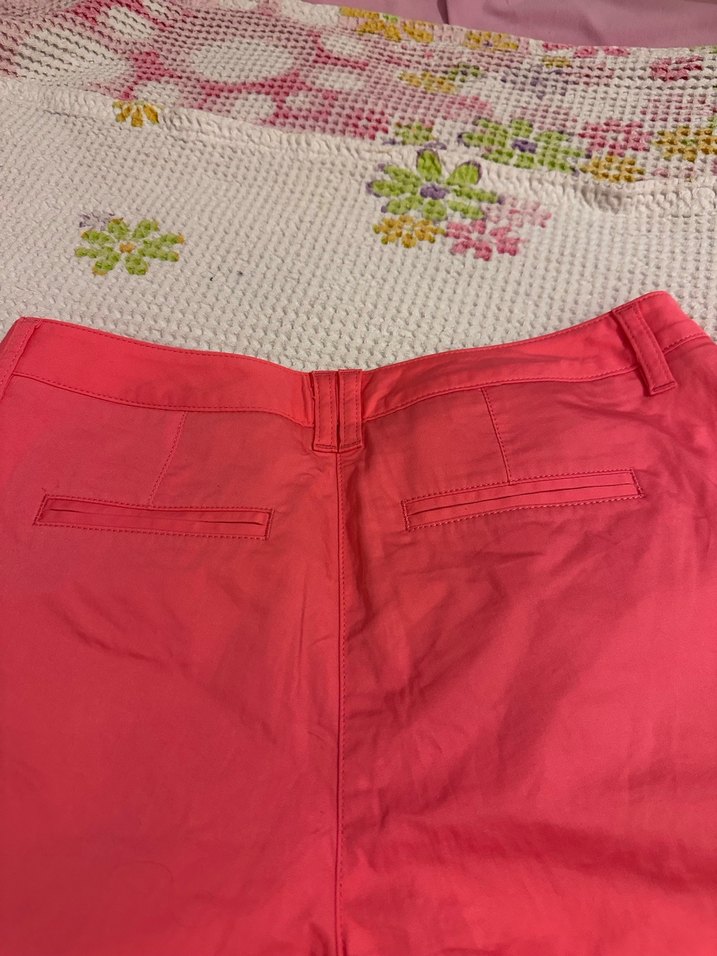 Düğmeli Pembe  şort - Görsel 3