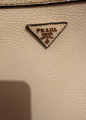 Prada Bej Deri Fermuarlı El Çantası