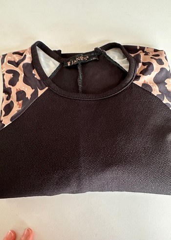 Dik Yaka Leopar Desenli Kadın Sweatshirt