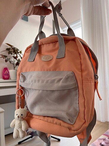 Miniso turuncu küçük sırt çantası