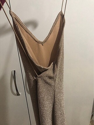 H&M simli altın sarısı elbise