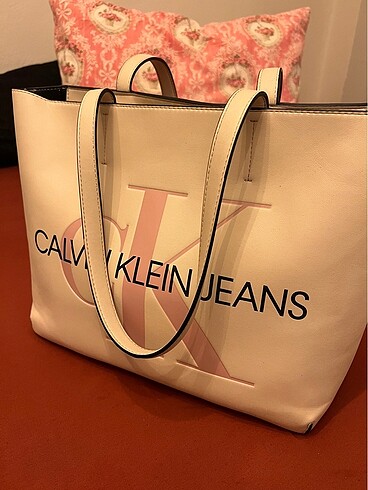 Calvin Klein Tote Çanta