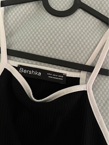 m Beden siyah Renk BERSHKA Yırtmaçlı elbise