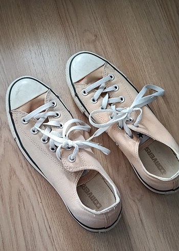 Converse ürünü