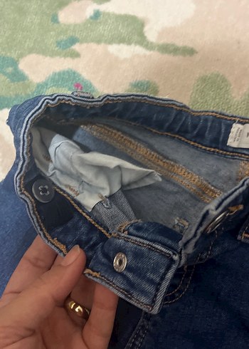 Kızlar için düğmeli koyu mavi denim tulum - Görsel 4