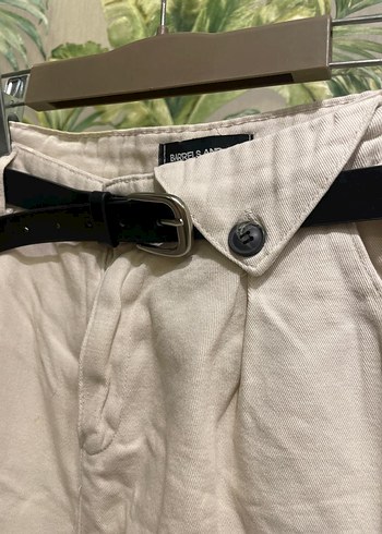 Bej Kemerli Keten Mini Kadın Pantolon
