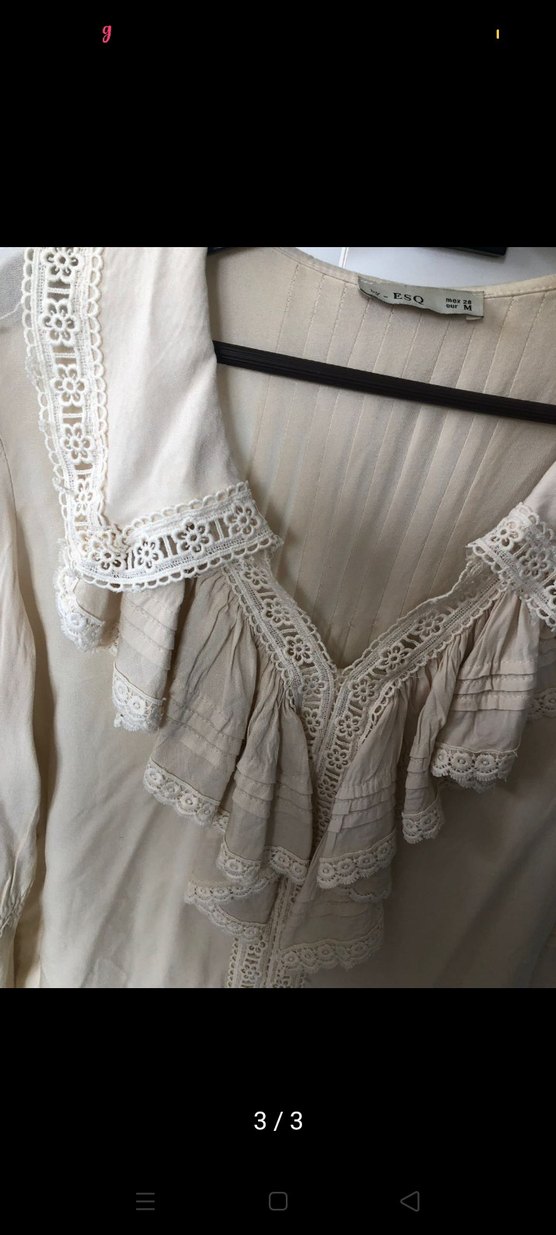 Bej V Yakalı Fırfırlı Kadın Gömlek - Görsel 3