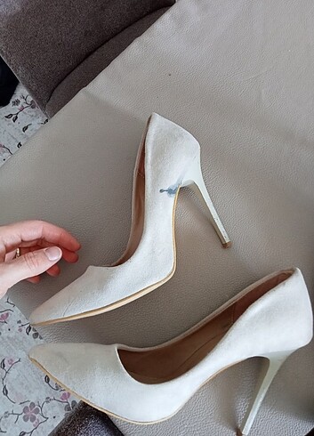 Üç çift topuklu ayakkabı  - Görsel 6