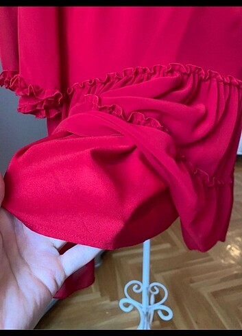 Kirmizi elbise - Görsel 6