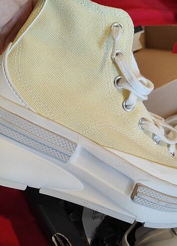 37 Beden sarı Renk Converse run star legacy