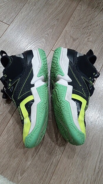 Nike Oğluma olmuyor diye satıyorum