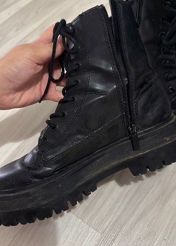 37 Beden Siyah Deri Platform Topuklu Bağcıklı Punk Bot