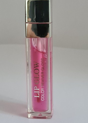 Dior Lip Glow Color Reviver Gloss
Dudak Parlatıcısı - Görsel 2