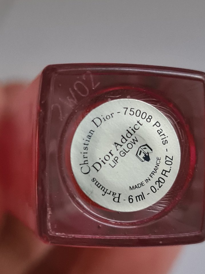 Dior Lip Glow Color Reviver Gloss
Dudak Parlatıcısı - Görsel 5