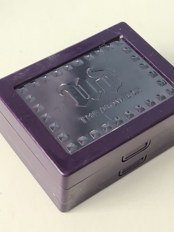 Urban Decay Honey Pot Brow Box
Kaş Paleti - Görsel 5