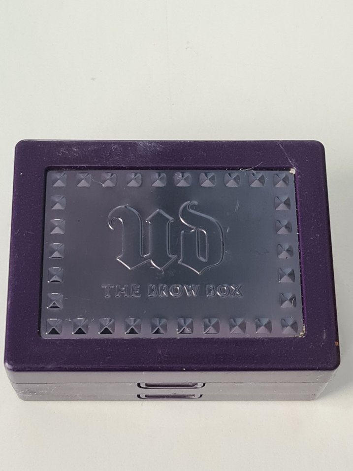 Urban Decay Honey Pot Brow Box
Kaş Paleti - Görsel 2