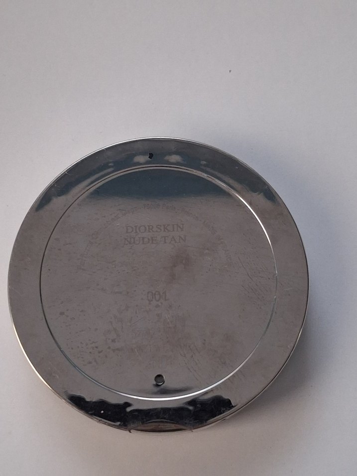 Dior Diorskin Nude Tan 001 Pudra - Görsel 3