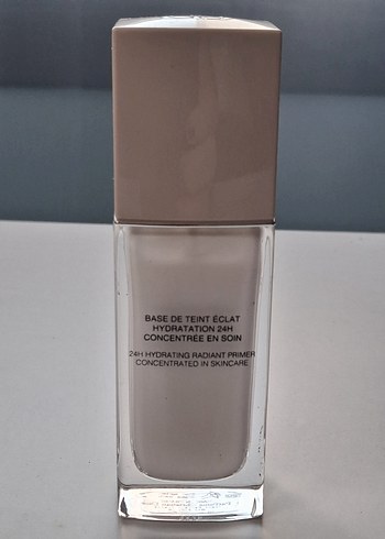 Dior
Forever Glow Veil Radiance Primer Makyaj Bazı - Görsel 7