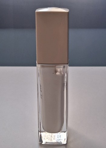 Dior
Forever Glow Veil Radiance Primer Makyaj Bazı - Görsel 4