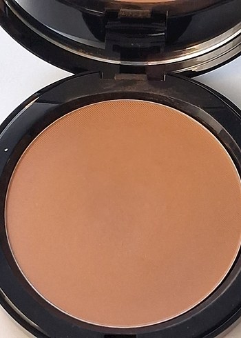 Bobbi Brown Bronzing Powder Golden Light - Görsel 7