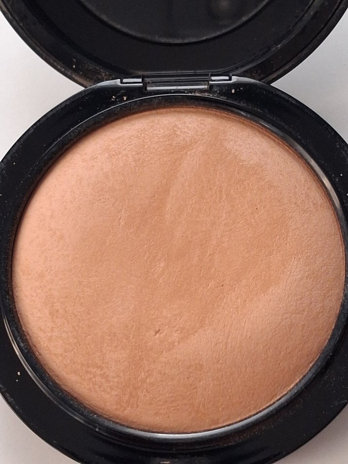 Mac 
Mineralize Skinfinish Natural Pudra Medium Dark - Görsel 4