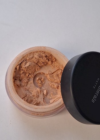Bare Minerals Matte Foundation Medium Beige 6 g - Görsel 2