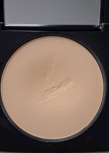 Bobbi Brown Sheer Finish Pressed Powder
Soft Sand - Görsel 3