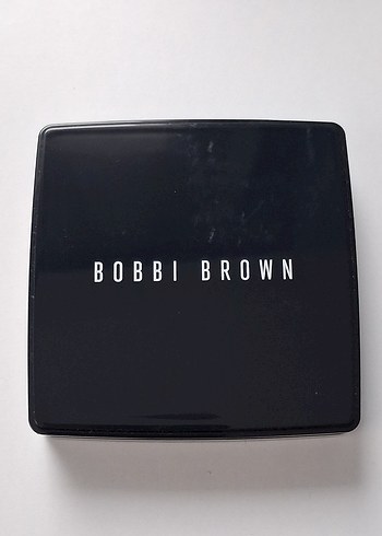 Bobbi Brown Sheer Finish Pressed Powder
Soft Sand - Görsel 2