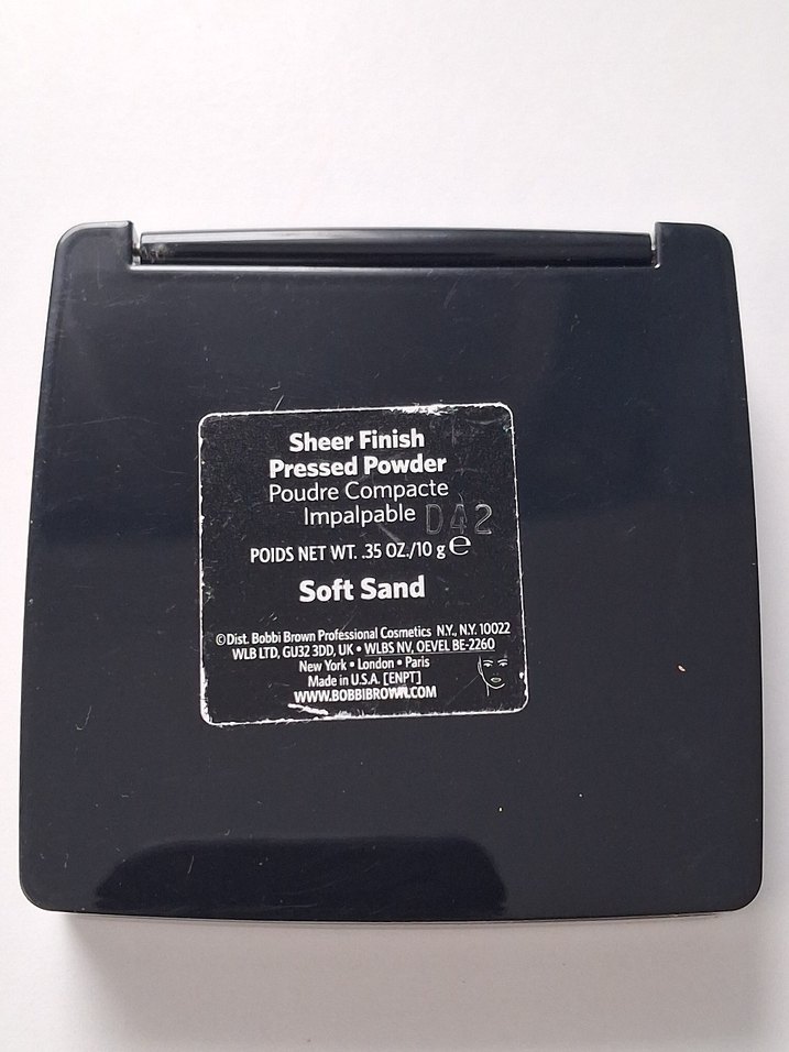 Bobbi Brown Sheer Finish Pressed Powder
Soft Sand - Görsel 5