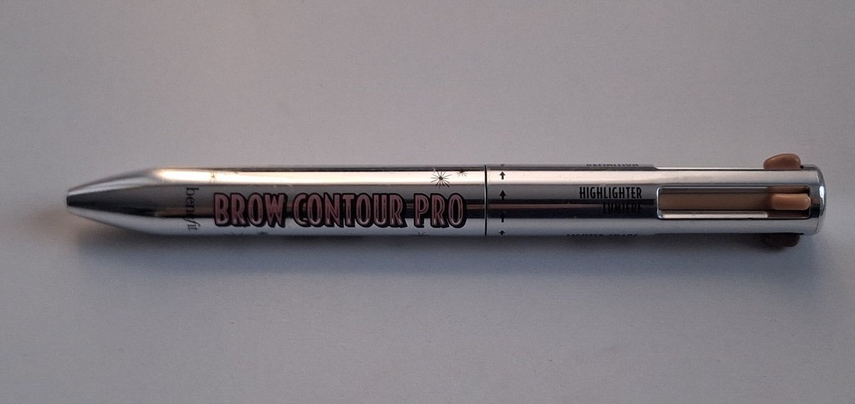 Benefit Brow Contour Pro 4-in-1 Defining & Highlight Brow Pencil - Görsel 2