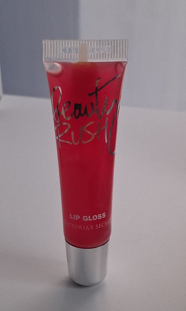 Victoria's Secret Beauty Rush Lip Gloss "Yummy Berry" - Görsel 4