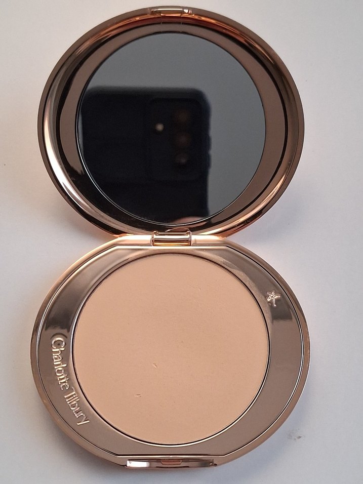 Charlotte Tilbury
Airbrush Flawless Finish - Matlaştırıcı Pudra - Görsel 2