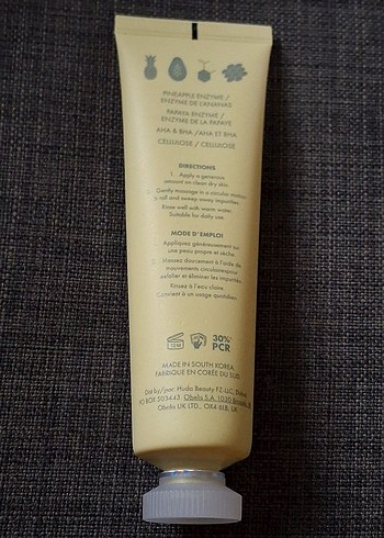 Wishful by Huda Beauty Yo Glow Enzyme Scrub 100 ml - Görsel 3